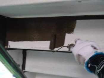 横浜市金沢区S様所有アパートB鉄骨階段塗装上塗り1回目