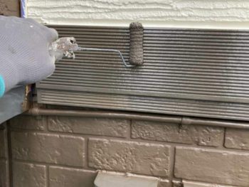 横浜市金沢区S様所有アパートB幕板塗装上塗り2回目