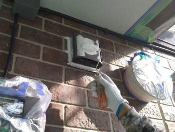 横浜市金沢区S様所有アパートB換気フード錆止め塗装