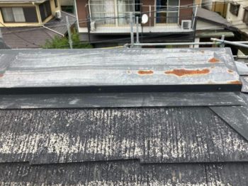 横浜市栄区O様邸棟板金塗装施工前画像