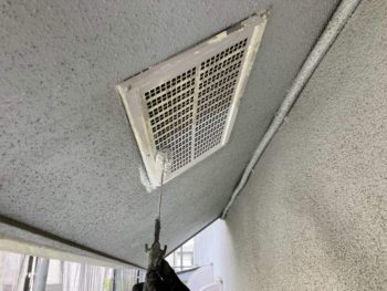 横浜市栄区O様邸軒天換気口錆止め塗装
