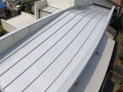 横浜市金沢区O様邸サーモアイSi屋根塗装施工後画像