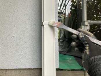 横浜市栄区O様邸竪樋支柱金物錆止め塗装