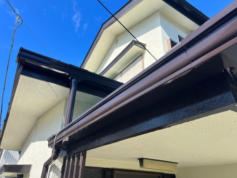 横浜市港南区I様邸超低汚染リファイン1000Si-IR外壁塗装施工後画像