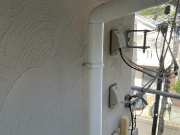 横浜市鶴見区T様邸竪樋塗装施工前画像