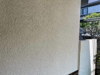 横浜市港南区I様邸超低汚染リファイン1000Si-IR外壁塗装施工前画像