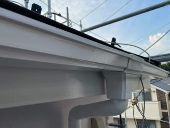 横浜市鶴見区T様邸軒樋塗装施工後画像