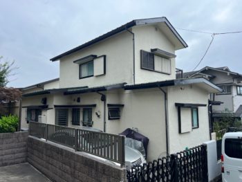 横浜市港南区I様邸超低汚染リファイン1000Si-IR外壁塗装施工前画像