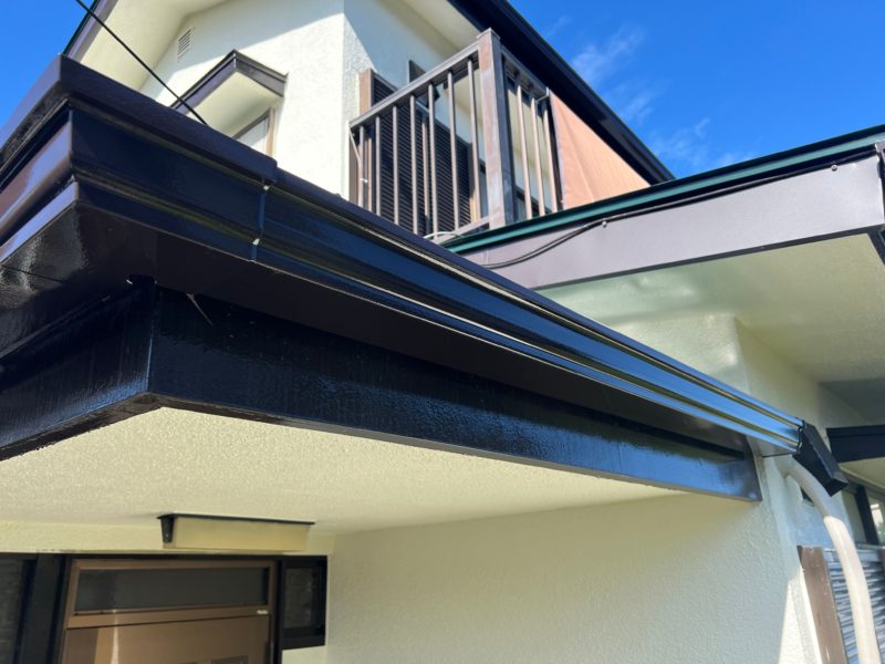 横浜市港南区I様邸超低汚染リファイン1000Si-IR外壁塗装施工後画像