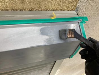 横浜市港南区M様邸シャッターボックス錆止め塗装