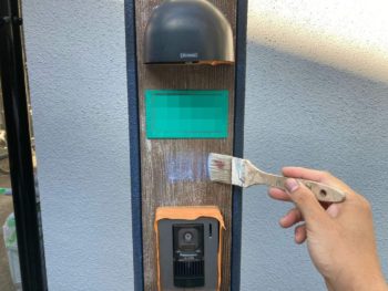 横浜市港南区M様邸門柱塗装下塗り