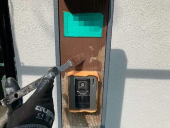 横浜市港南区M様邸門柱塗装上塗り1回目