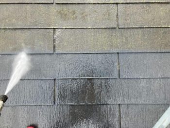 横浜市栄区H様邸スーパーシャネツサーモF屋根塗装前高圧洗浄作業