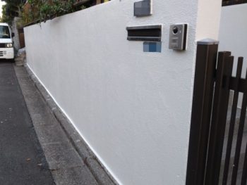横浜市栄区H様邸塀塗装施工後画像