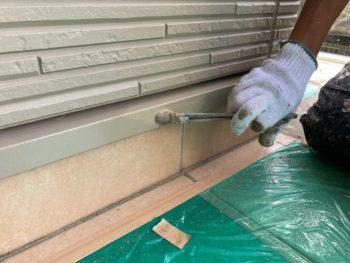 横浜市緑区T様邸水切り塗装上塗り2回目