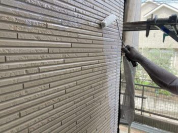 横浜市緑区T様邸超低汚染リファイン艶消1000MS-IR外壁塗装下塗り