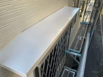 横浜市緑区T様邸霧除け庇塗装施工後画像