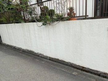 横浜市栄区H様邸塀塗装施工前画像