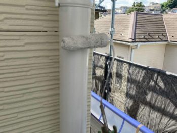 横浜市緑区T様邸竪樋塗装上塗り2回目]