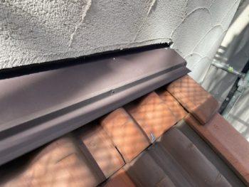 横浜市旭区Y様邸壁際板金塗装施工前画像