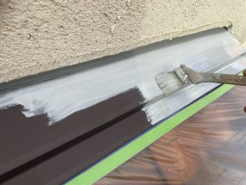 横浜市旭区Y様邸壁際板金錆止め塗装