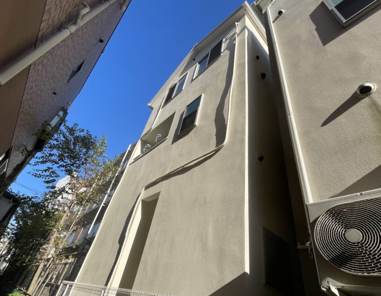 横浜市鶴見区J様邸パーフェクトセラミックトップG外壁塗装施工後画像