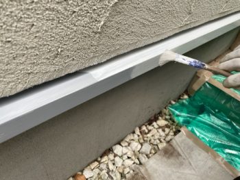 横浜市旭区Y様邸水切り塗装上塗り1回目