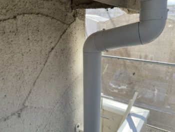 横浜市旭区Y様邸竪樋塗装施工前画像