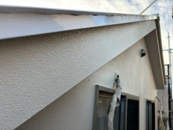 横浜市鶴見区J様邸破風塗装施工後画像
