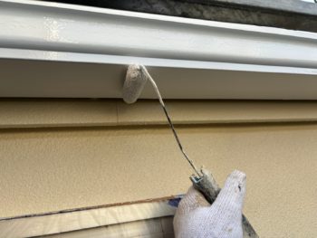 横浜市鶴見区J様邸軒樋塗装上塗り1回目