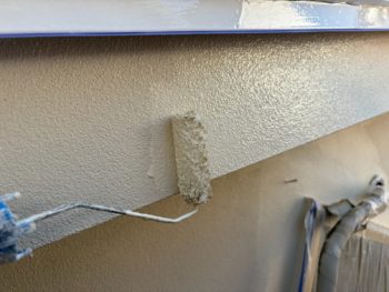 横浜市鶴見区J様邸破風塗装上塗り2回目