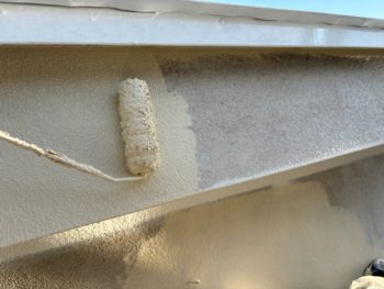 横浜市鶴見区J様邸破風塗装上塗り1回目