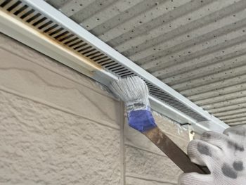 横浜市栄区M様邸軒天換気口錆止め塗装