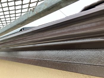 横浜市港南区O様邸軒樋塗施工後画像