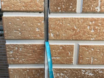 横浜市金沢区N様邸シーリング撤去作業