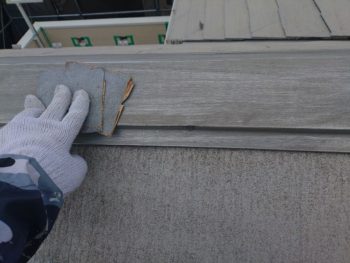 横浜市金沢区N様邸棟板金塗装前ケレン作業