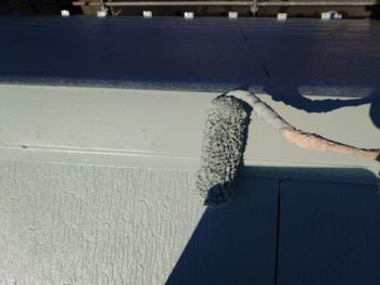 横浜市金沢区N様邸棟板金塗装上塗り2回目