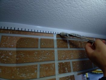 横浜市金沢区N様邸軒天換気口塗装上塗り2回目