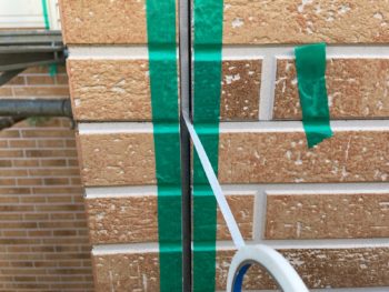 横浜市金沢区N様邸シーリング打ち換えボンドブレーカー作業