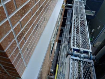 横浜市金沢区N様邸霧除け庇塗装施工後画像