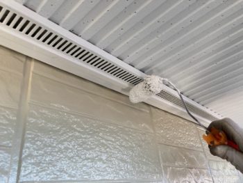 横浜市栄区M様邸軒天換気口塗装上塗り2回目