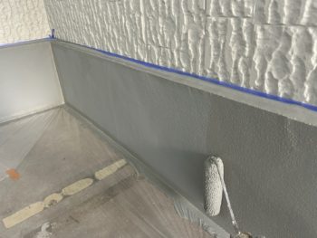 横浜市金沢区Y様邸基礎塗装上塗り2回目