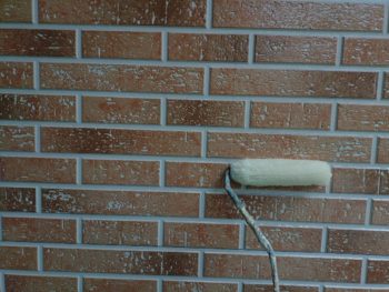 横浜市金沢区N様邸UVプロテクト4Fクリヤー外壁塗装上塗り2回目