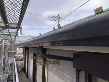 横浜市金沢区Y様邸破風塗装施工前画像