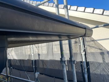 横浜市栄区M様邸軒樋塗装施工前画像