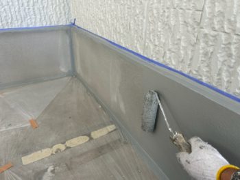 横浜市金沢区Y様邸基礎塗装上塗り1回目