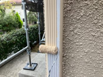 横浜市港南区O様邸竪樋塗上塗り1回目