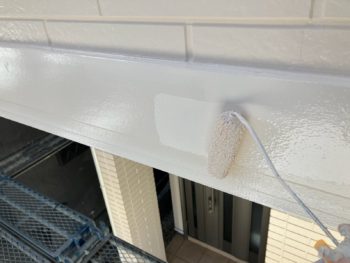 横浜市旭区H様邸幕板塗装上塗り2回目