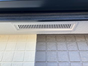 横浜市栄区K様邸軒天換気口塗装施工後画像