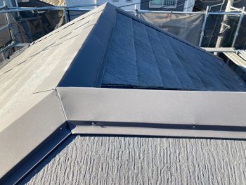 横浜市栄区K様邸棟板金塗装施工前画像